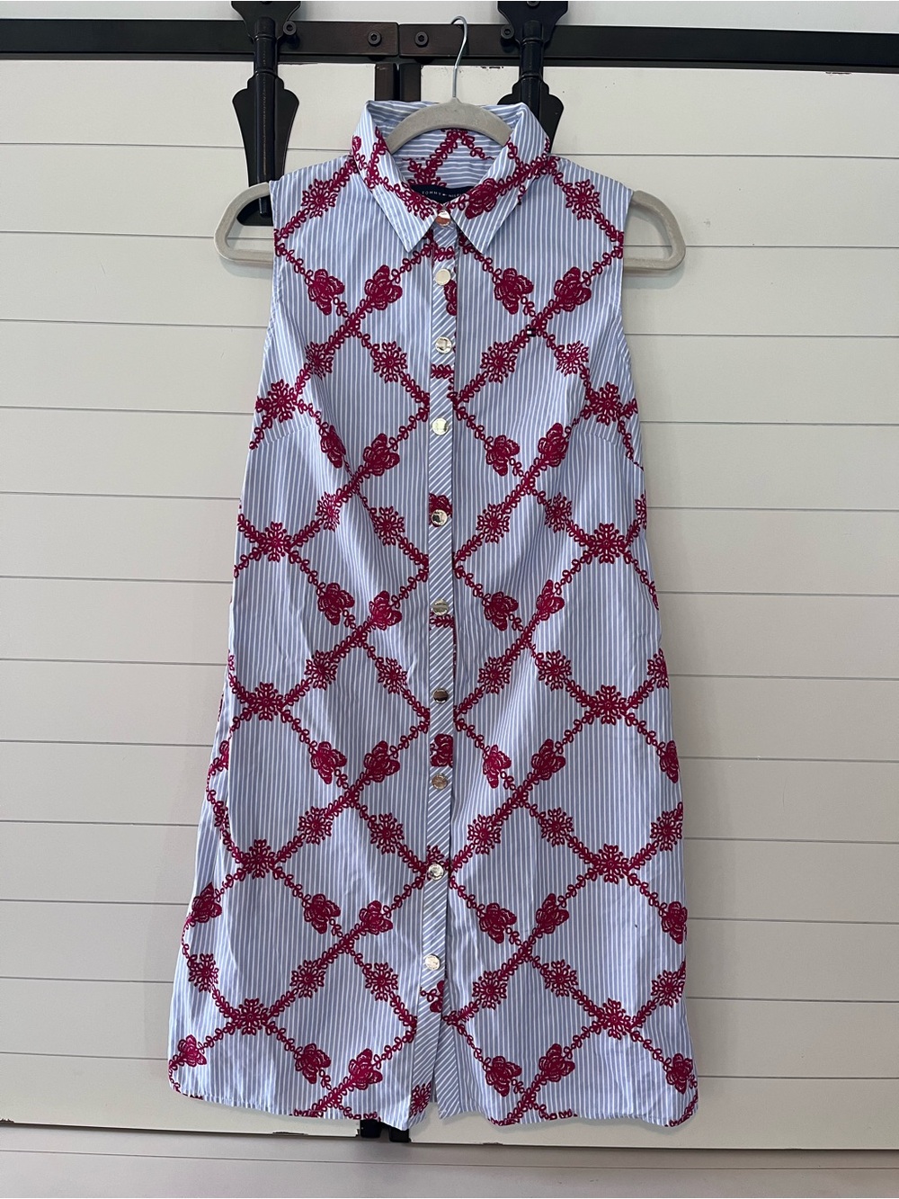 Tommy Hilfiger Light Blue & Red Floral Sleeveless Button-Front Collared Dress